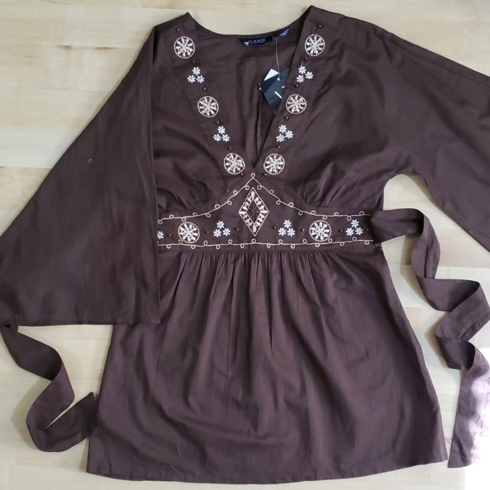NWT Vintage Style Bell Sleeves Fit & Flare Blouse